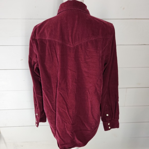Universal Thread Womens Burgendy Corduroy Pearl Snap Button Up MEDIUM Collared - Picture 4 of 9